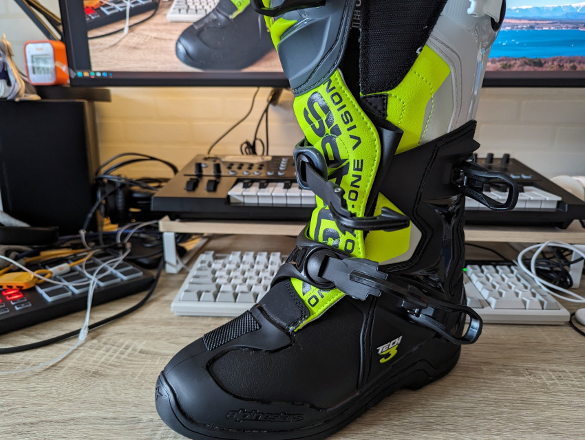 alpinestars TECH 3